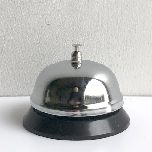 hotellikello metallia tiski asakaspalvelu